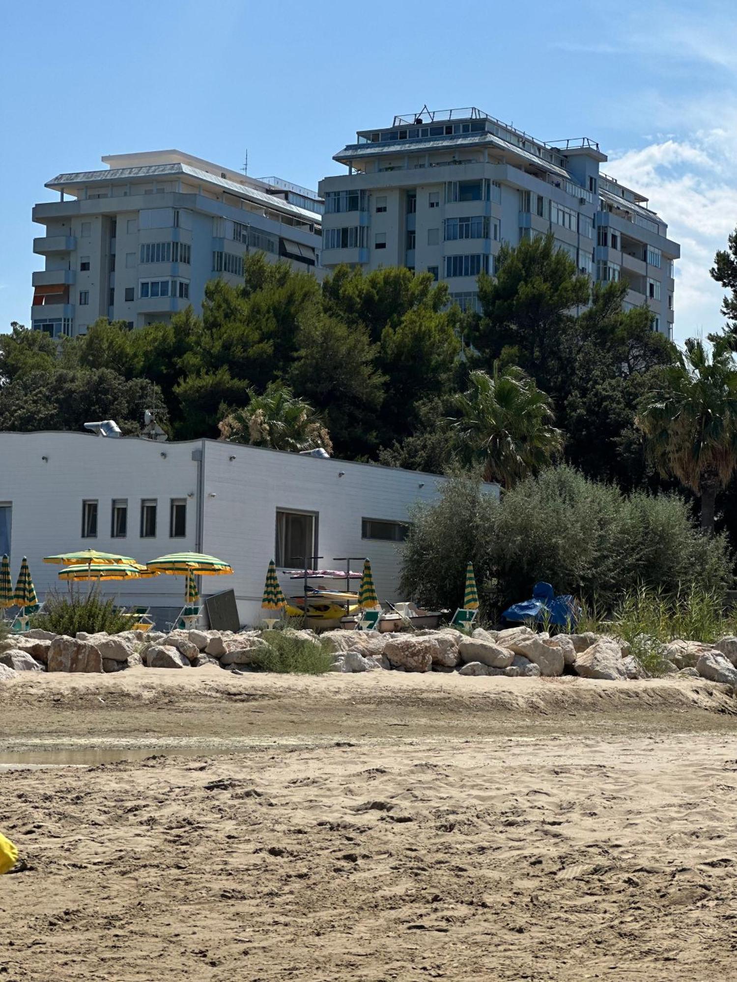 Lortica Apartment Pescara Exterior foto